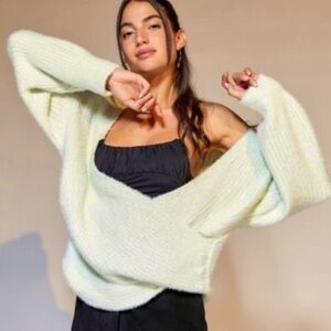 NWT Urban Outfitters Sweater Faux Wrap Fuzzy Oversized XS Green Crossover